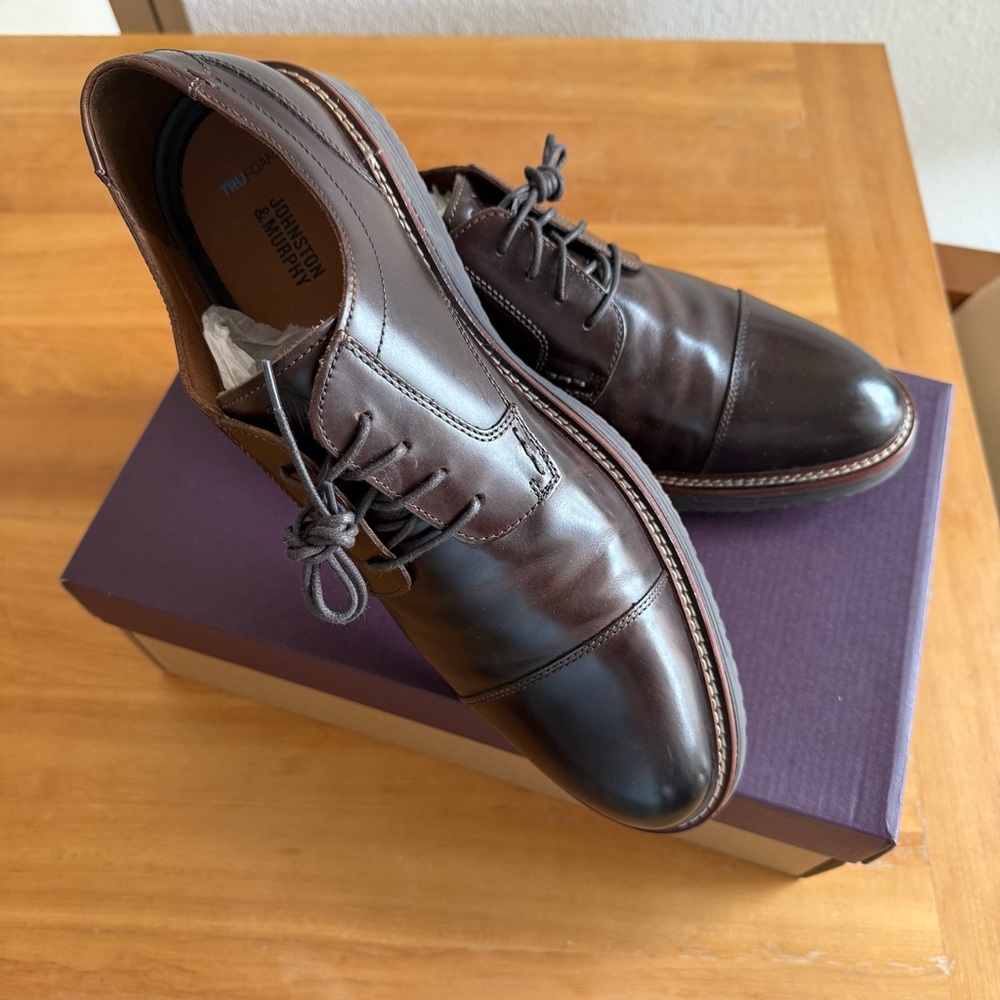Johnston & Murphy Brown Leather Oxfords
